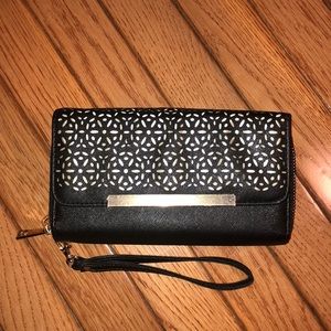 Black Double Zip Wallet!